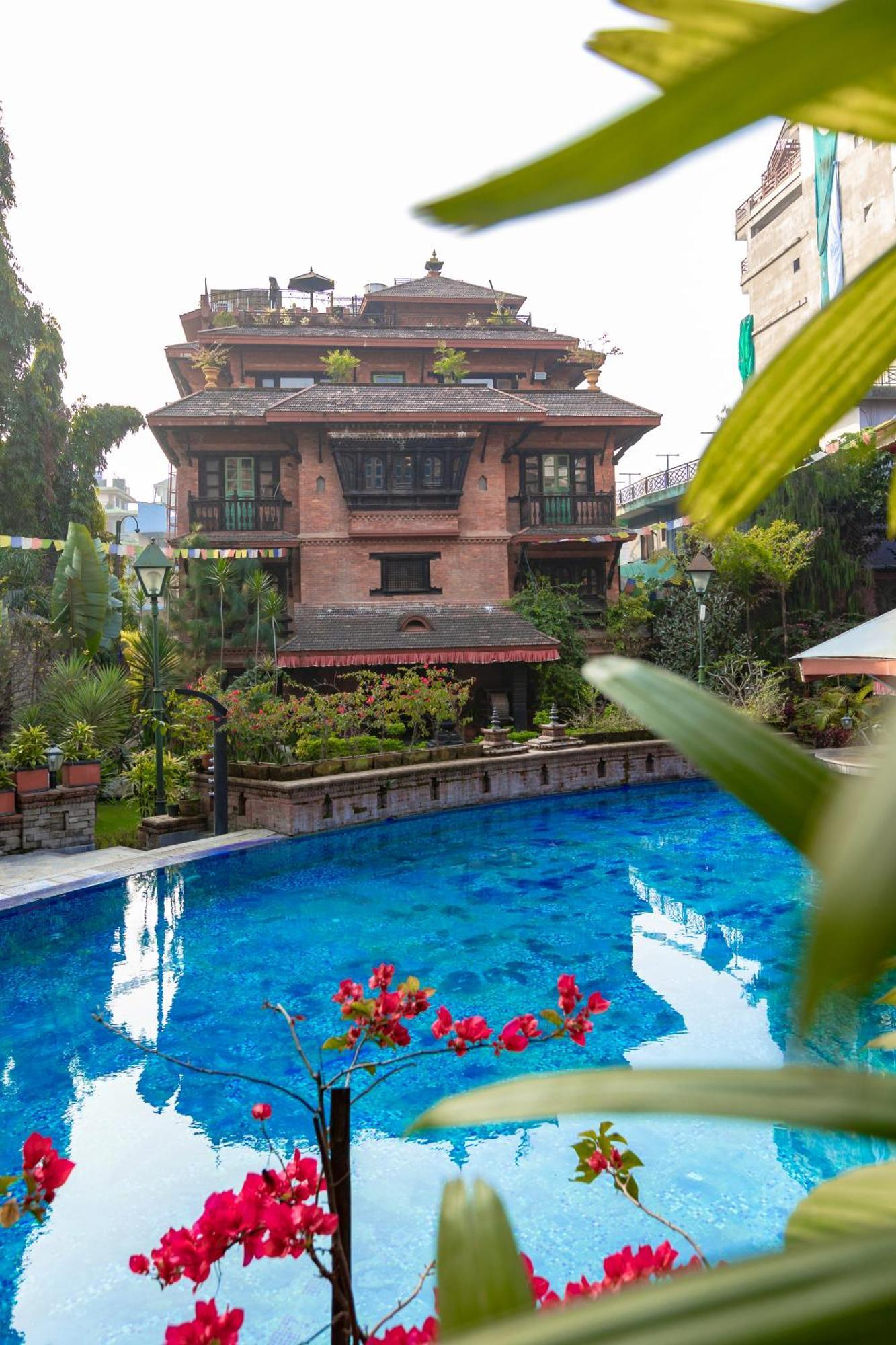 Heritage Hotel Suites And Spa Pokhara Eksteriør bilde