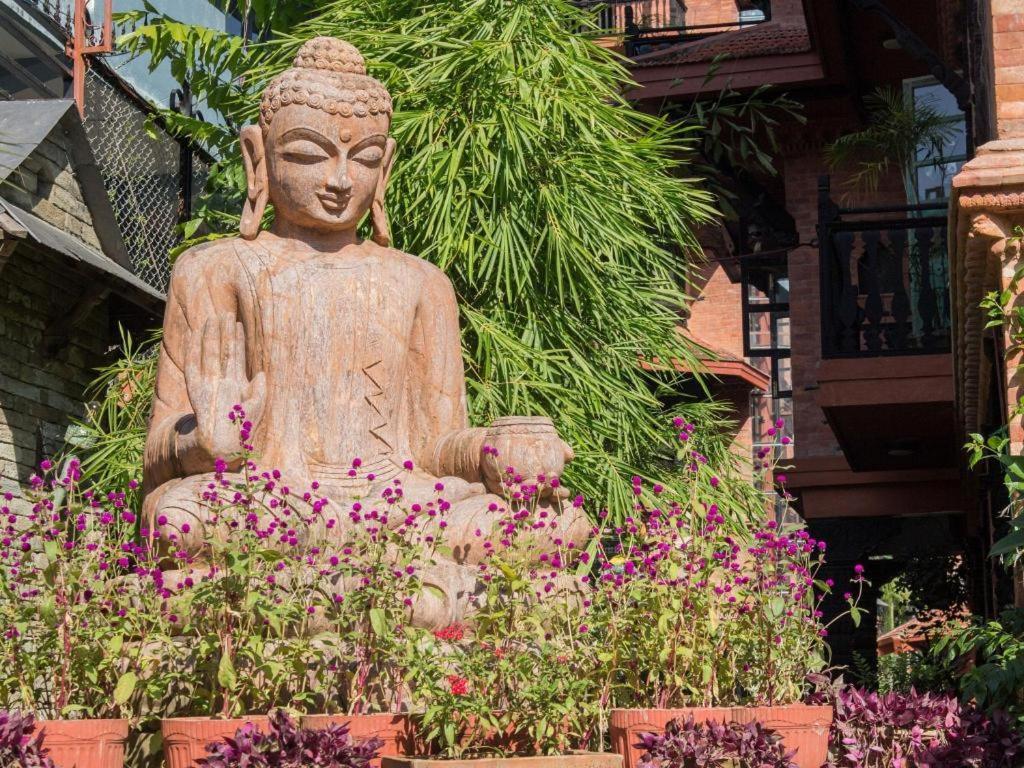 Heritage Hotel Suites And Spa Pokhara Eksteriør bilde